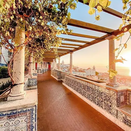 Alfama Historical Stylish 1 Br Daire