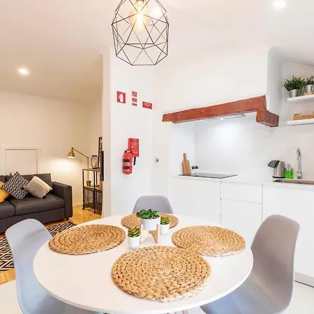 아파트 Alfama Historical Stylish 1 Br *