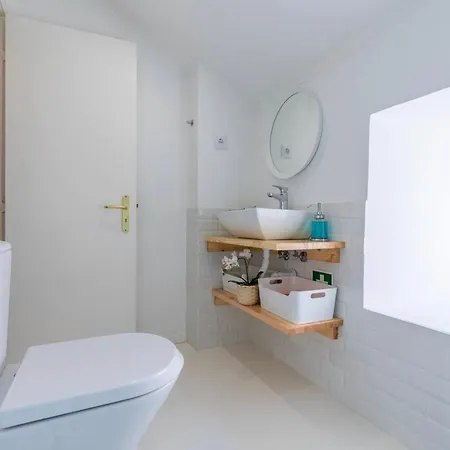Alfama Historical Stylish 1 Br Lissabon